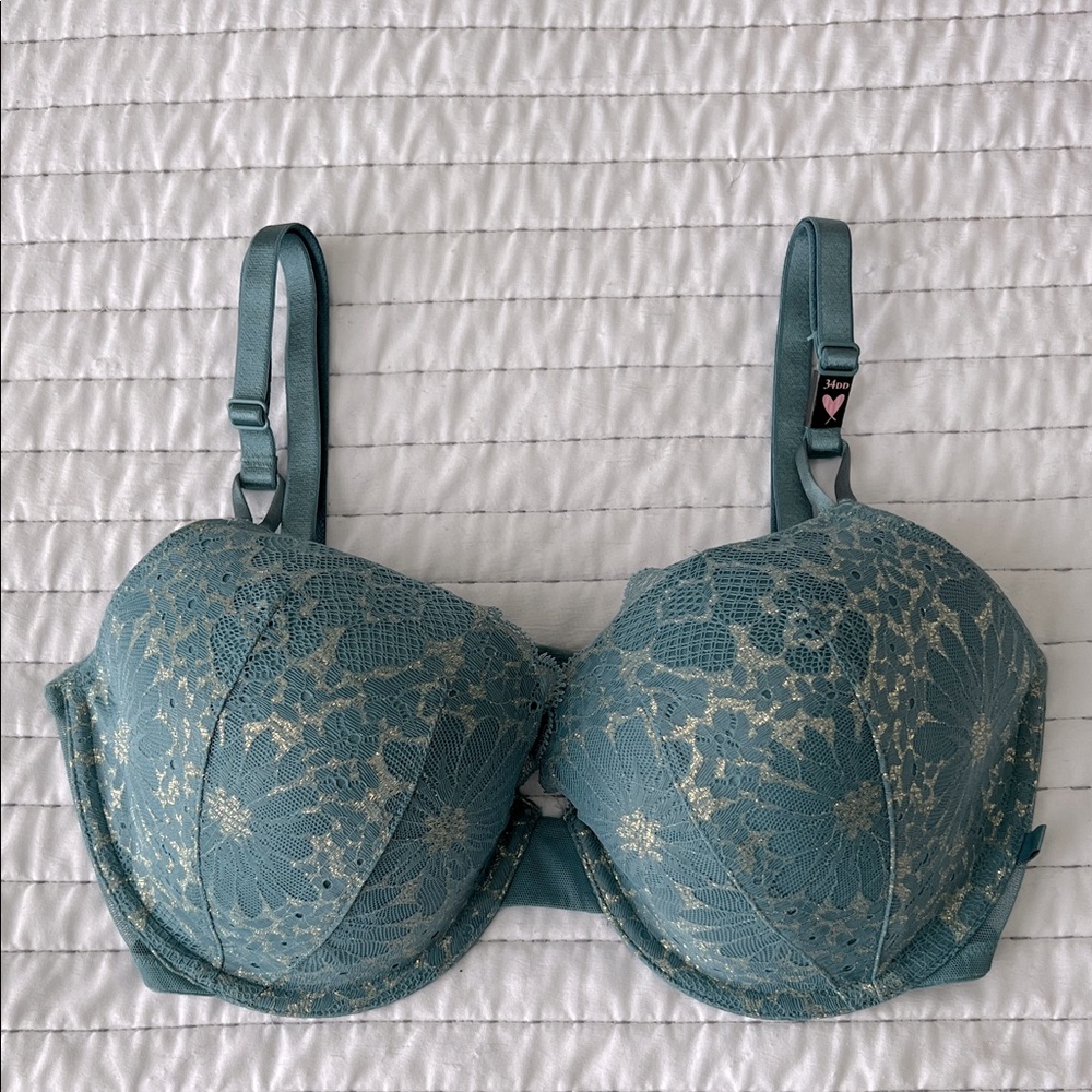 Victoria’s Secret Bra
